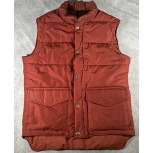Vintage Woolrich Poly Filled Vest Size M Puffer Insulated Made in USA 33156
